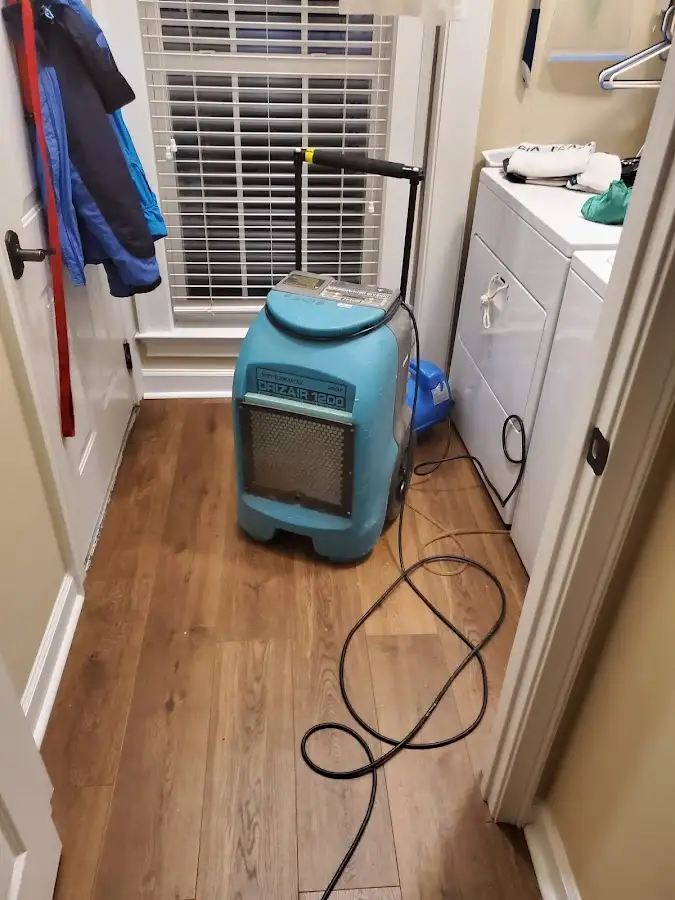 Commercial dehumidifier deployed for Crawl Space Restoration in Steiner Ranch
